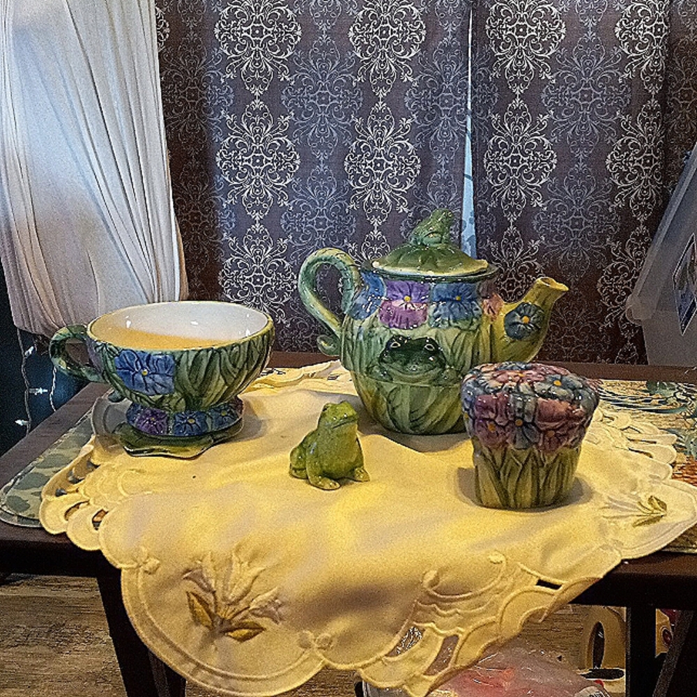 Jeannette Adam's by Silvestre  vintage hand painted ceramic or porcelain.